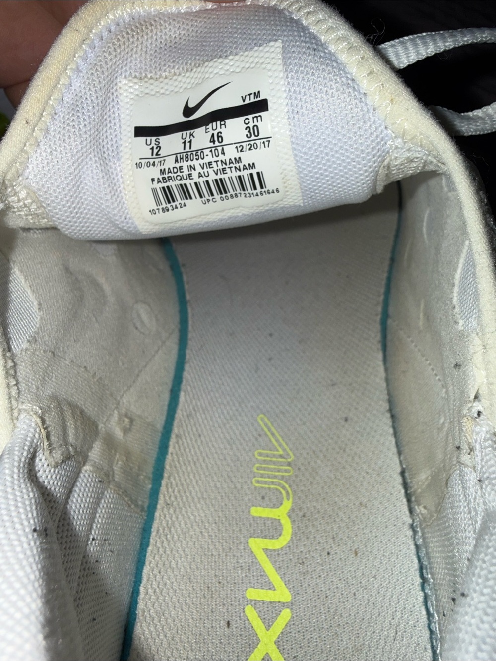 Nike White Air Max Shoes - Picture 4 of 6
